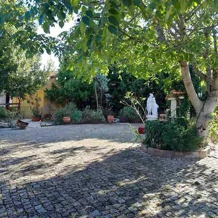 Refúgio Artes Bed & Breakfast 3*