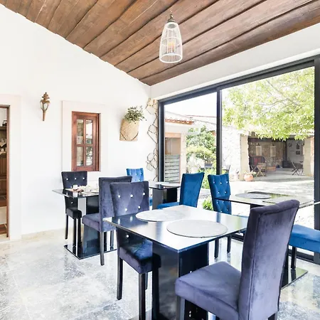 Refugio Artes Porto de Mós